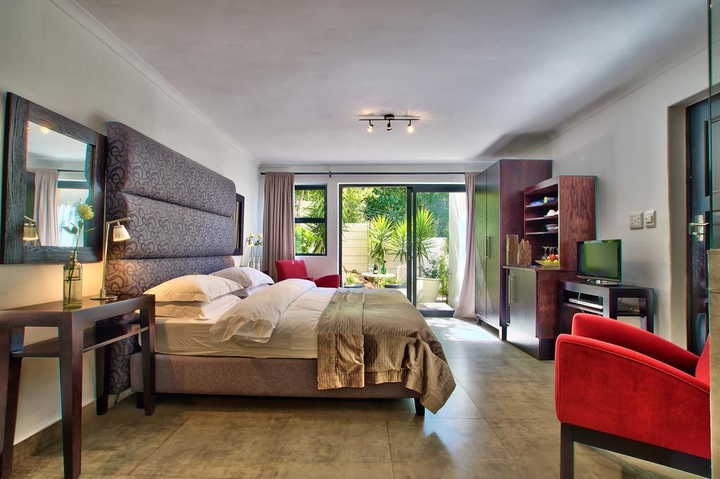 Dreamhouse Guest House Hout Bay Esterno foto