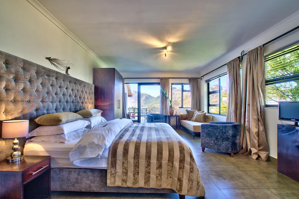 Dreamhouse Guest House Hout Bay Esterno foto
